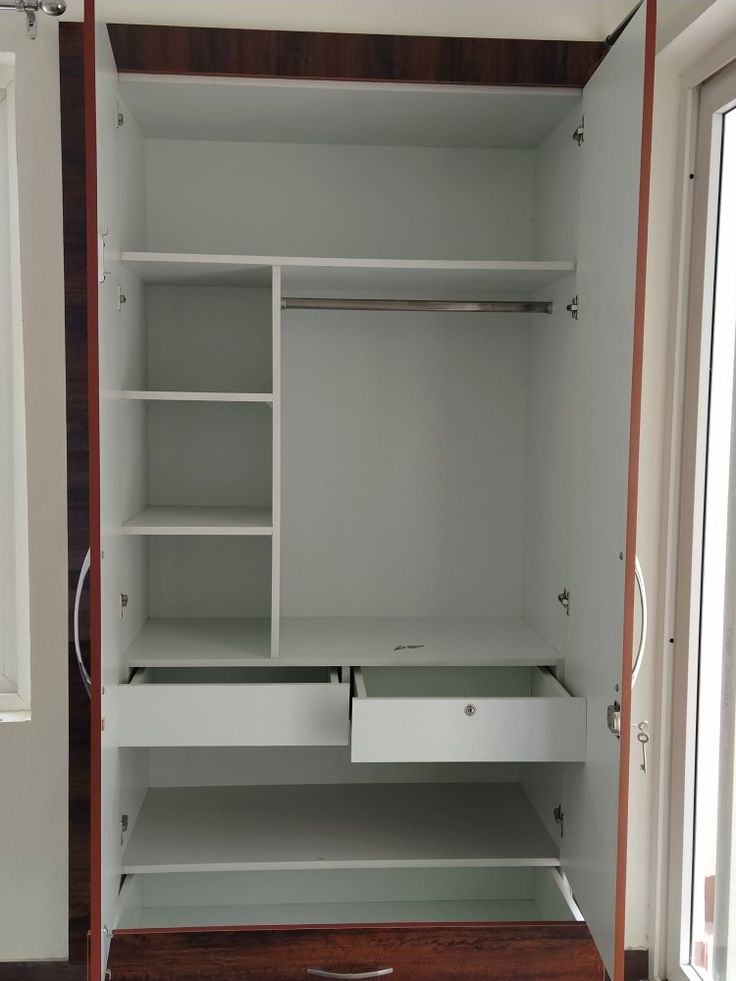 Wardrobe with Drawers and Rod